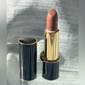 Lightly Used Pat McGrath lipstick; Color: Lust Angeles